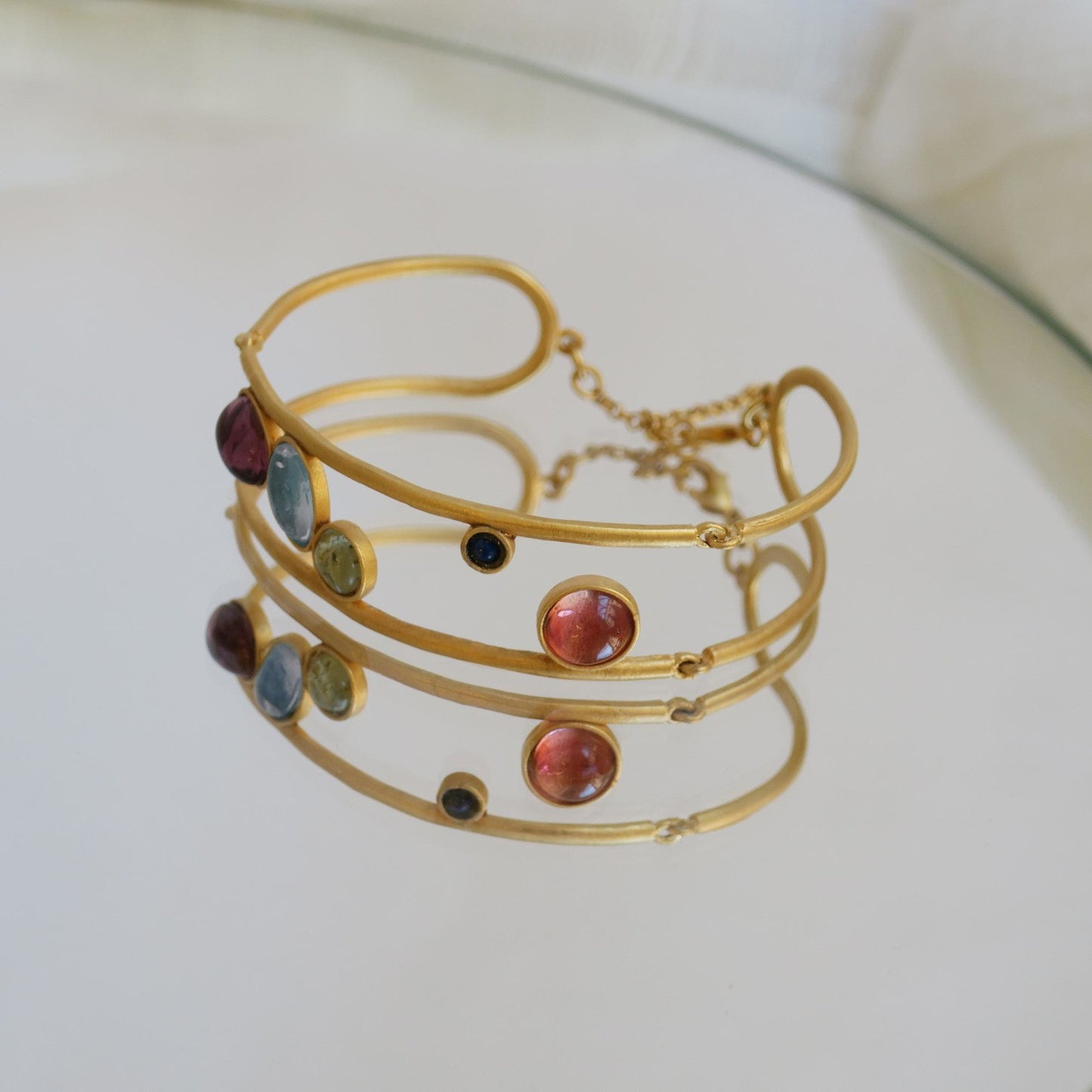 Bracciale Alegria (Codice: BR ALE 01) - Bracciale Artigianale in Ottone Satinato Placcato Oro 24kt con Vetro di Murano