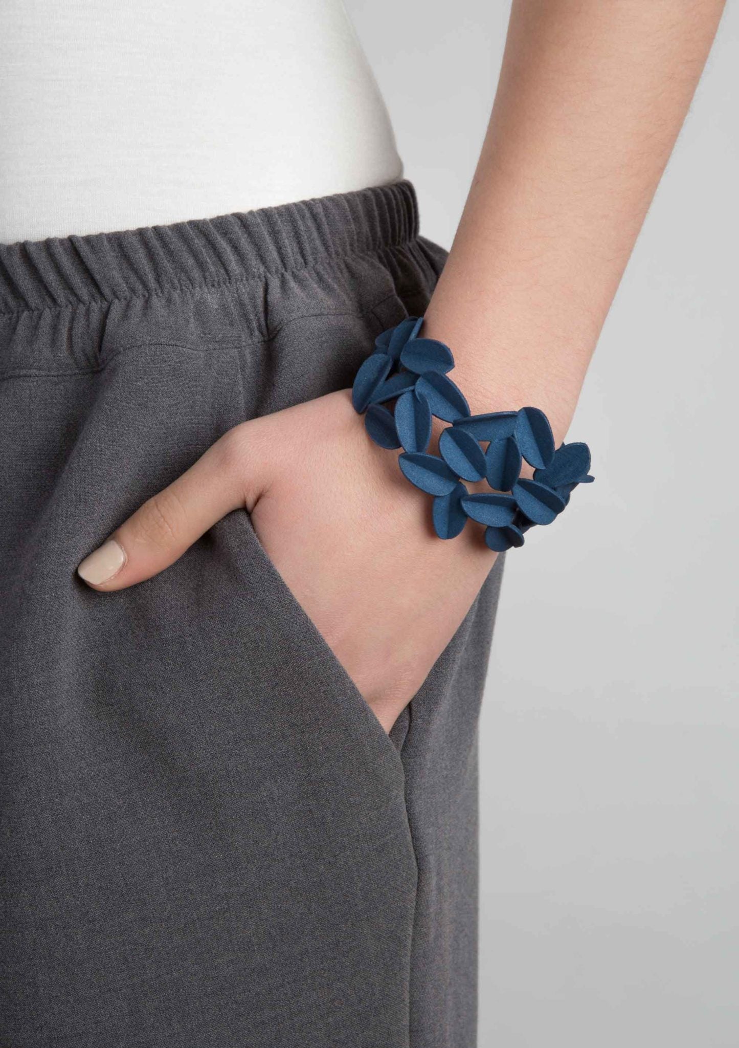 Bracciale Leaves Midnight Blue (Codice: BR LMBL)