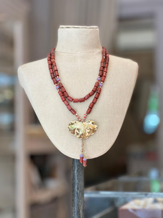 Collana Lunga Fior di Ottone con Diaspro Rosso, Ematite e Resine (Codice: CO FL 01)
